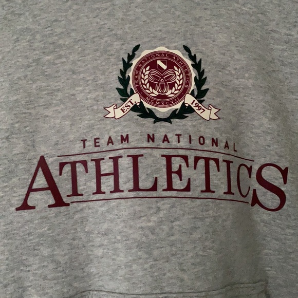 Aritzia TNA Hoodie - Picture 2 of 6